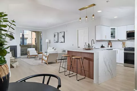 12372 Carmel Country Rd #207, San Diego, CA 92130