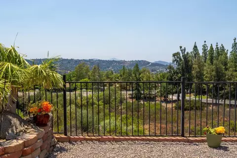 Exterior - 2617 Lobelia Rd, Alpine, CA 91901 photo 3 of 7
