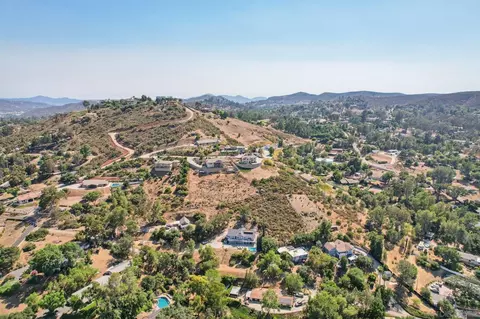 View/Area - 11810 Hi Ridge Rd, Lakeside, CA 92040 photo 9 of 12