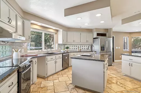 Kitchen - 11810 Hi Ridge Rd, Lakeside, CA 92040 photo 1 of 5