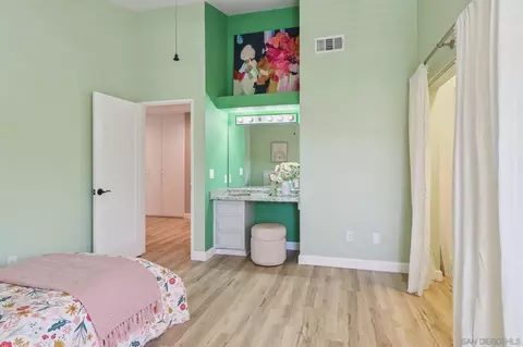 Bedroom - 11810 Hi Ridge Rd, Lakeside, CA 92040 photo 4 of 11
