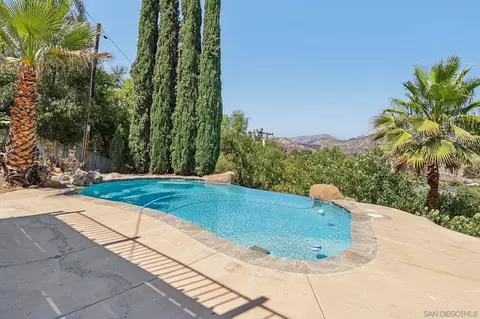 Exterior - 11810 Hi Ridge Rd, Lakeside, CA 92040 photo 6 of 13