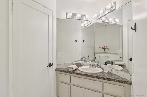 Bath - 11810 Hi Ridge Rd, Lakeside, CA 92040 photo 1 of 5