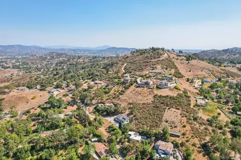 View/Area - 11810 Hi Ridge Rd, Lakeside, CA 92040 photo 1 of 12
