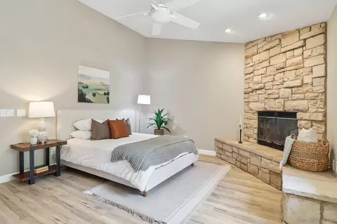 Bedroom - 11810 Hi Ridge Rd, Lakeside, CA 92040 photo 3 of 11
