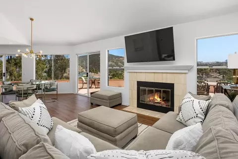 1201 Rue Saint Jean, San Marcos, CA 92078