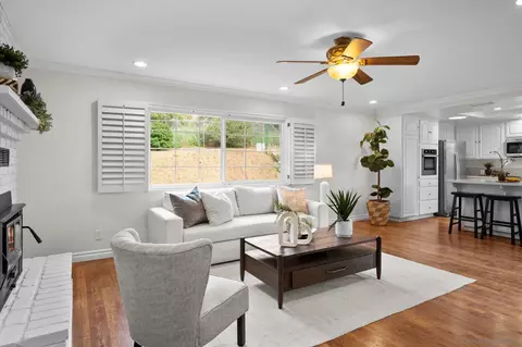Living - 1852 Foxfire Rd, Fallbrook, CA 92028 photo 5 of 6