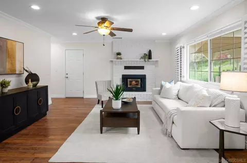 Living - 1852 Foxfire Rd, Fallbrook, CA 92028 photo 4 of 6
