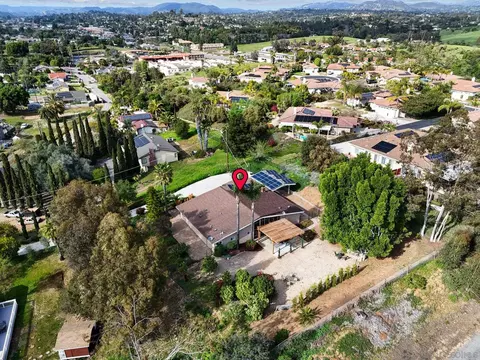 View/Area - 1852 Foxfire Rd, Fallbrook, CA 92028 photo 5 of 6