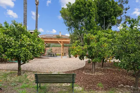 Exterior - 1852 Foxfire Rd, Fallbrook, CA 92028 photo 10 of 11