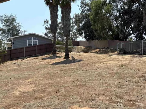 13114 Aurora Dr, El Cajon, CA 92021 photo 33