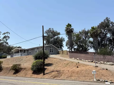 13114 Aurora Dr, El Cajon, CA 92021 photo 8