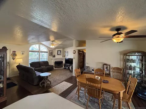13114 Aurora Dr, El Cajon, CA 92021 photo 4