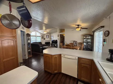 13114 Aurora Dr, El Cajon, CA 92021 photo 3