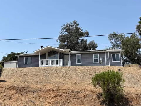 13114 Aurora Dr, El Cajon, CA 92021 photo 6