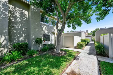 Exterior - 13605 Sycamore Tree Ln, Poway, CA 92064 photo 4 of 6