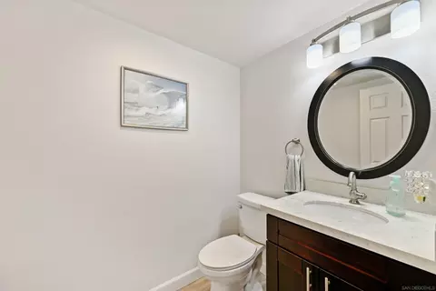 Bath - 13605 Sycamore Tree Ln, Poway, CA 92064 photo 5 of 5