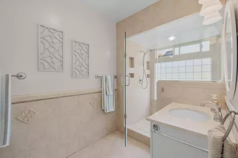 3560 Donna Dr, Carlsbad, CA 92008 photo 17