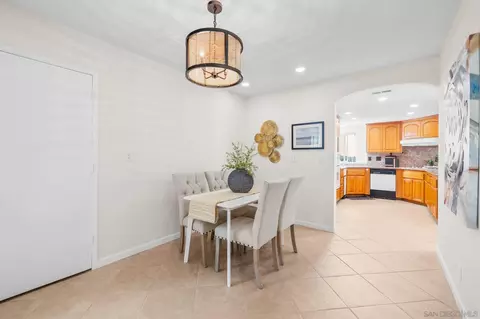 3560 Donna Dr, Carlsbad, CA 92008 photo 11