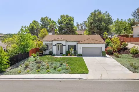 1585 Whispering Palm Dr, Oceanside, CA 92056