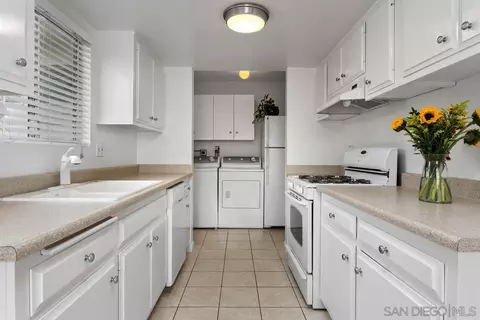 Other - 709 Sunflower St, Encinitas, CA 92024 photo 2 of 6