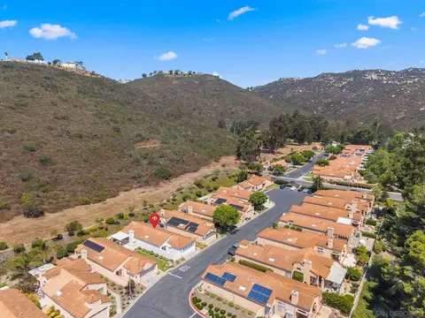 2139 Royal Lytham Gln, Escondido, CA 92026 photo 4