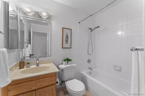 2139 Royal Lytham Gln, Escondido, CA 92026 photo 27
