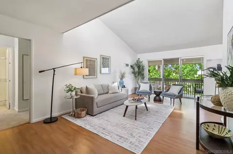 4600 Lamont St #312, San Diego, CA 92109