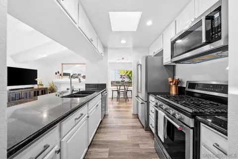 Kitchen - 10150 Waynecrest Ln, Santee, CA 92071 photo 1 of 4