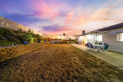 Exterior - 10150 Waynecrest Ln, Santee, CA 92071 photo 9 of 21