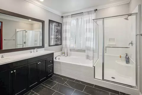 Bath - 30357 Bristol Gate Ln, Menifee, CA 92584 photo 1 of 2