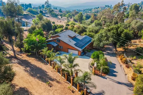 View/Area - 2260 E Mission Rd, Fallbrook, CA 92028 photo 1 of 4