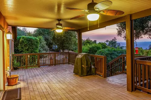 Exterior - 2260 E Mission Rd, Fallbrook, CA 92028 photo 8 of 9