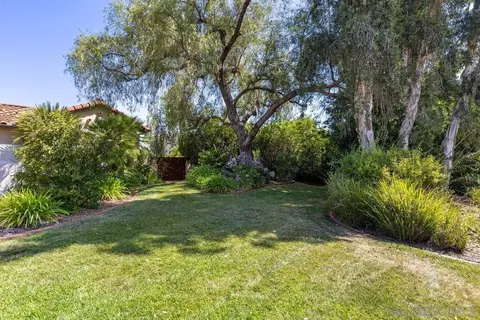 Exterior - 2084 Roberts Pl, Escondido, CA 92029 photo 11 of 14