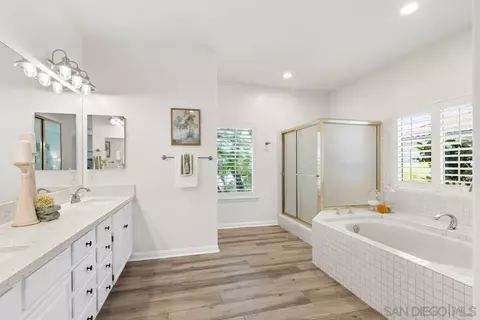 Bath - 2084 Roberts Pl, Escondido, CA 92029 photo 1 of 6