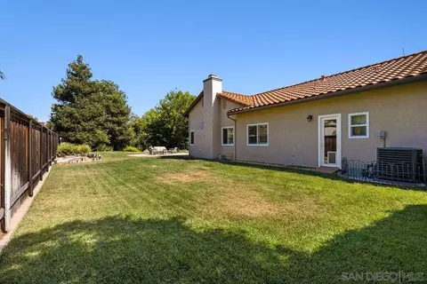 Exterior - 2084 Roberts Pl, Escondido, CA 92029 photo 6 of 14