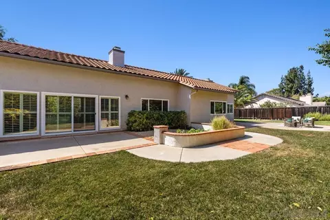 Exterior - 2084 Roberts Pl, Escondido, CA 92029 photo 4 of 14
