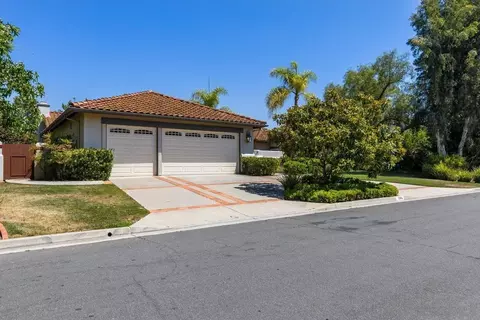Exterior - 2084 Roberts Pl, Escondido, CA 92029 photo 13 of 14