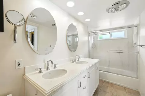 Bath - 4343 Avenida Gregory, Spring Valley, CA 91977 photo 1 of 2