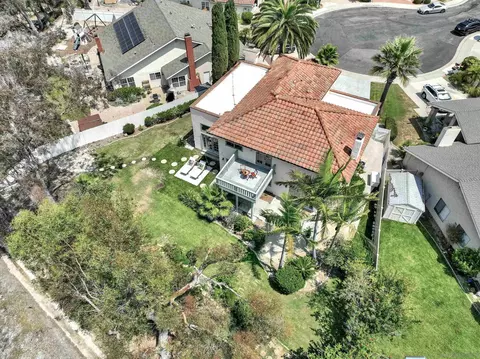 3356 Ironwood, Oceanside, CA 92056 photo 2