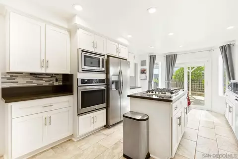 Kitchen - 1909 Cheyenne, Oceanside, CA 92056 photo 2 of 4