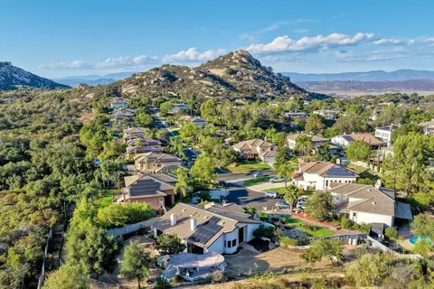 View/Area - 16602 Granite Dr, Ramona, CA 92065 photo 6 of 9