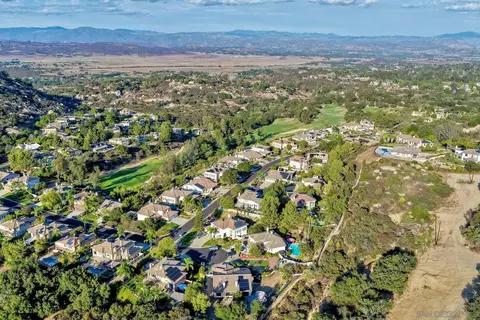View/Area - 16602 Granite Dr, Ramona, CA 92065 photo 5 of 9
