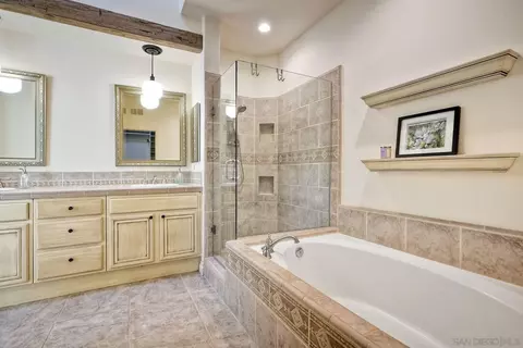 Bath - 16602 Granite Dr, Ramona, CA 92065 photo 4 of 4