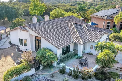 16602 Granite Dr, Ramona, CA 92065