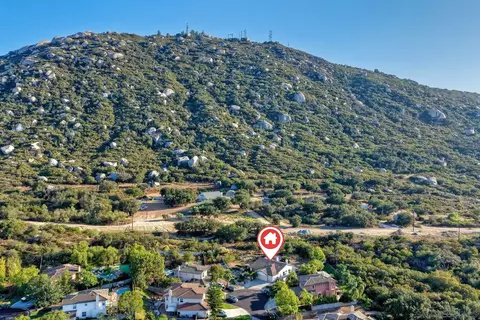 View/Area - 16602 Granite Dr, Ramona, CA 92065 photo 4 of 9