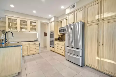 Kitchen - 16602 Granite Dr, Ramona, CA 92065 photo 1 of 3