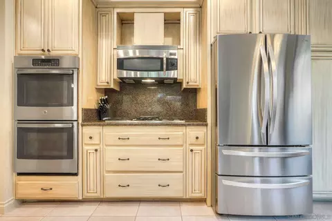 Kitchen - 16602 Granite Dr, Ramona, CA 92065 photo 3 of 3