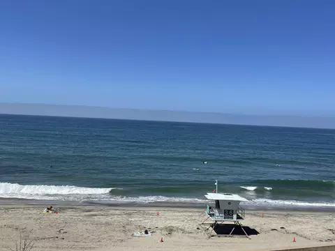 View/Area - 6915 Pear Tree Dr, Carlsbad, CA 92011 photo 2 of 4