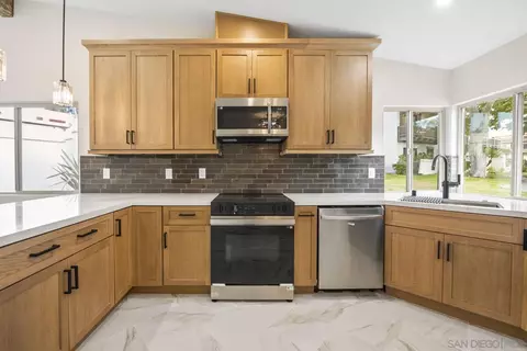 Kitchen - 6915 Pear Tree Dr, Carlsbad, CA 92011 photo 2 of 5
